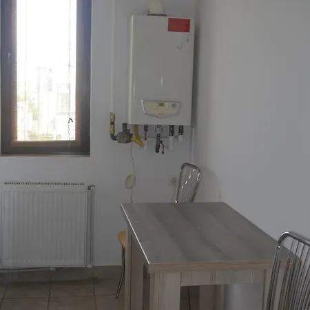 Eva Studio Tomis Plus *
